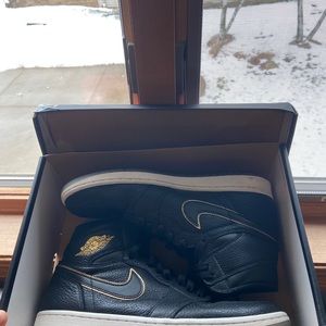 Jordan 1 city of Flight